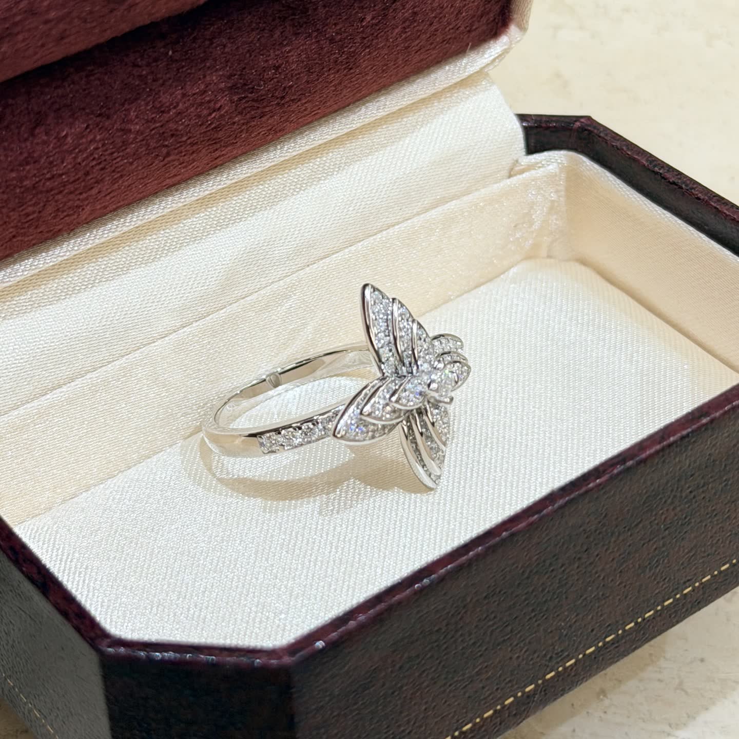 Van Cleef & Arpels Alhambra Ring